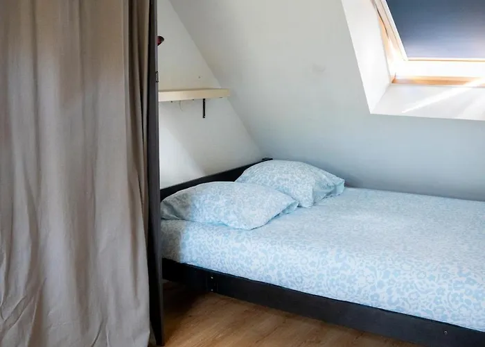 Maison De Avec Jardin カーン