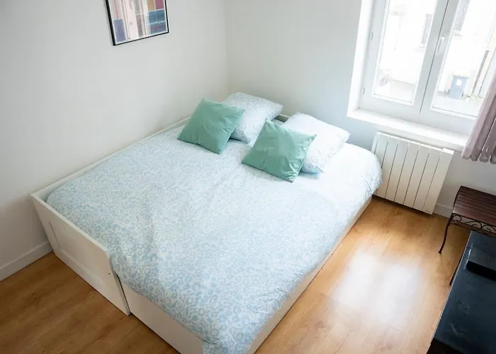 アパート Maison De Avec Jardin カーン